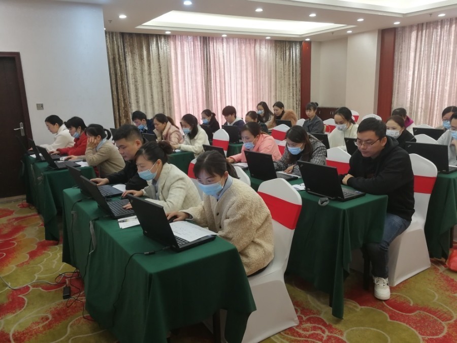 盛金源金融培訓(xùn)中心憑借優(yōu)質(zhì)培訓(xùn)服務(wù) 助銀行從業(yè)人員反假技能水平達標